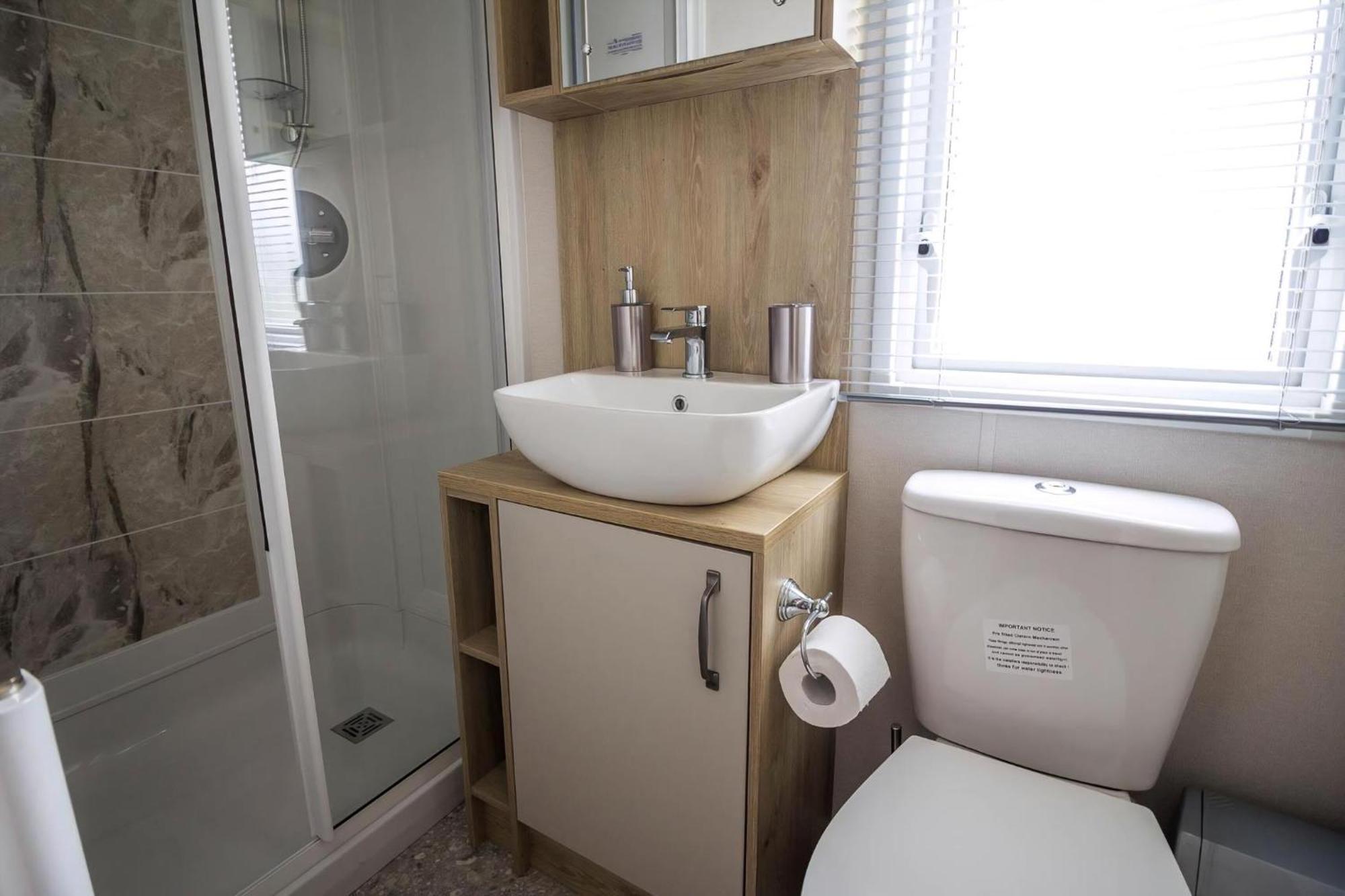 斯凯格内斯 Beautiful 6 Berth Caravan With Decking At Southview Holiday Park Ref 33024O酒店 外观 照片