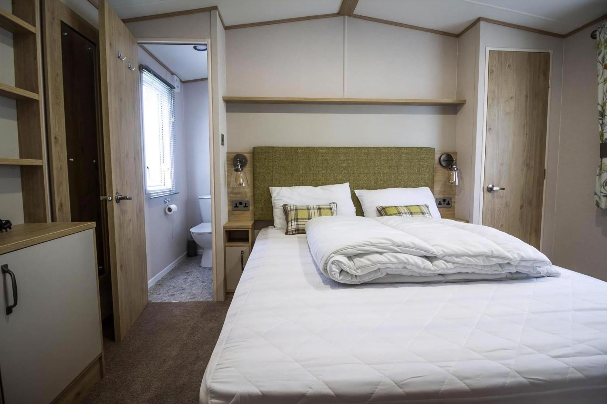 斯凯格内斯 Beautiful 6 Berth Caravan With Decking At Southview Holiday Park Ref 33024O酒店 外观 照片